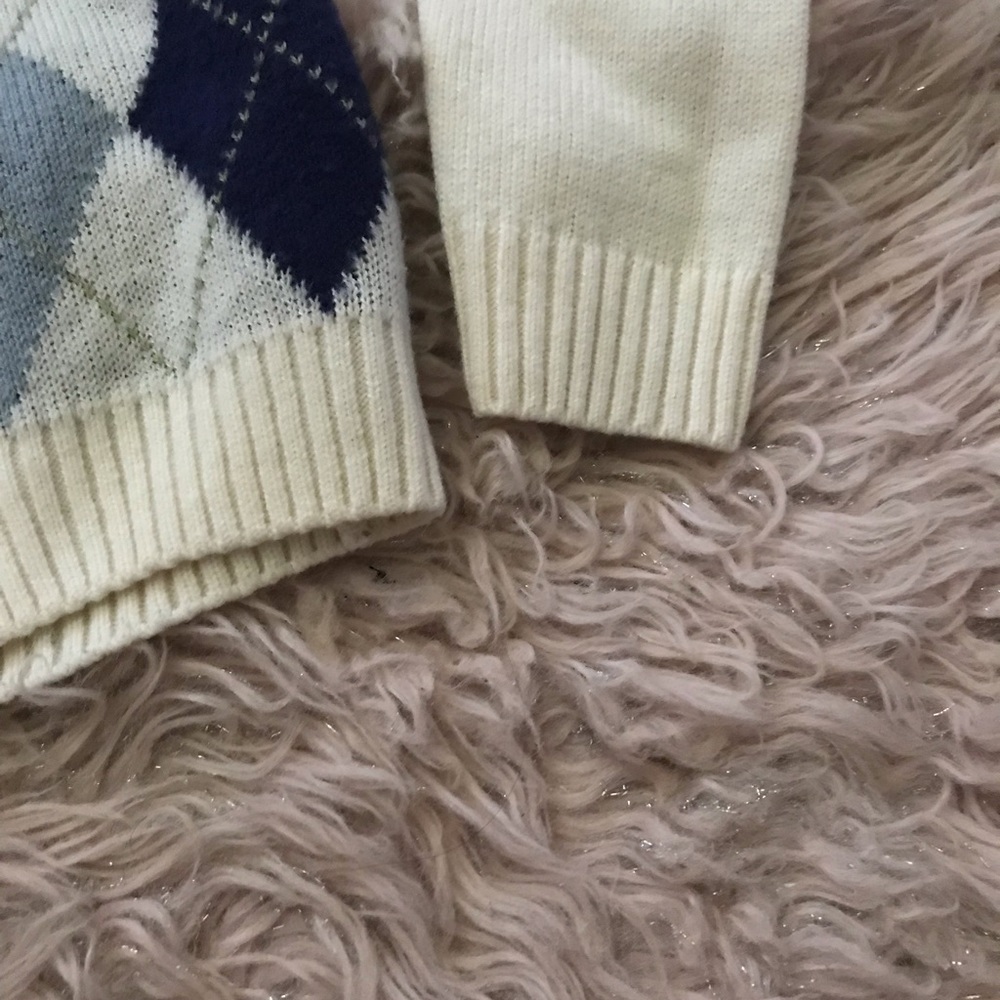 Cotton Argyle Sweater 💙🤍💚 - Picture 8 of 9